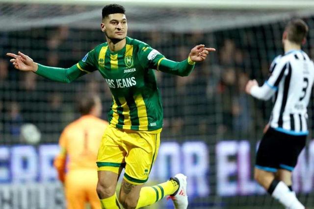 詹姆斯爆砍33+27林庭谦23分 天津力克福建